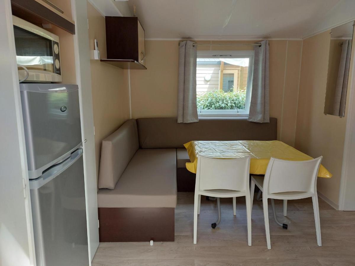 Mobil Home Tout Confort 6 Personnes Climatise Au Pied Du Luberon 拉罗克当泰龙 外观 照片