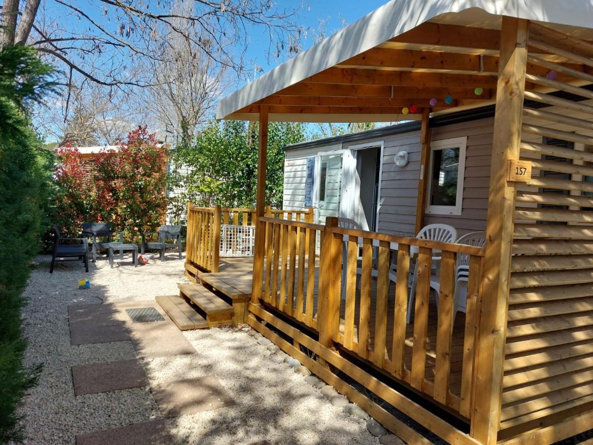 Mobil Home Tout Confort 6 Personnes Climatise Au Pied Du Luberon 拉罗克当泰龙 外观 照片